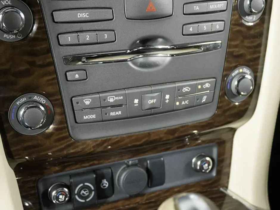 Nissan Patrol, 2010 г.