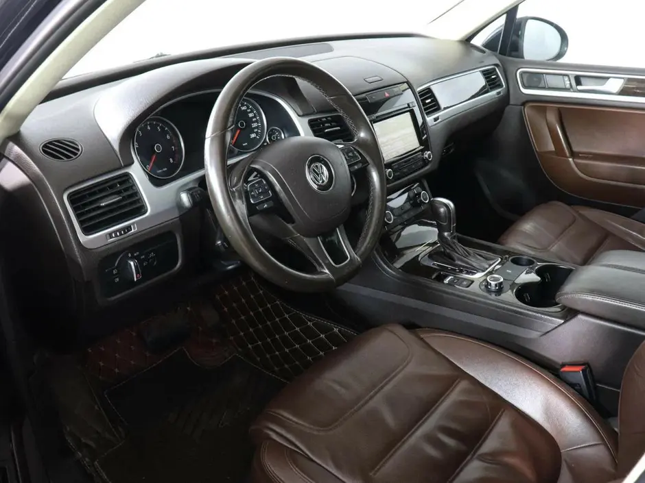 Volkswagen Touareg, 2014 г.