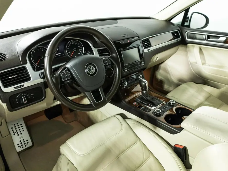 Volkswagen Touareg, 2014 г.