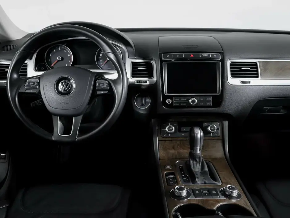 Volkswagen Touareg, 2014 г.