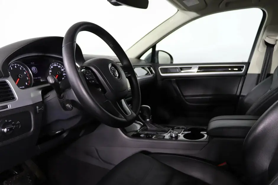 Volkswagen Touareg, 2014 г.