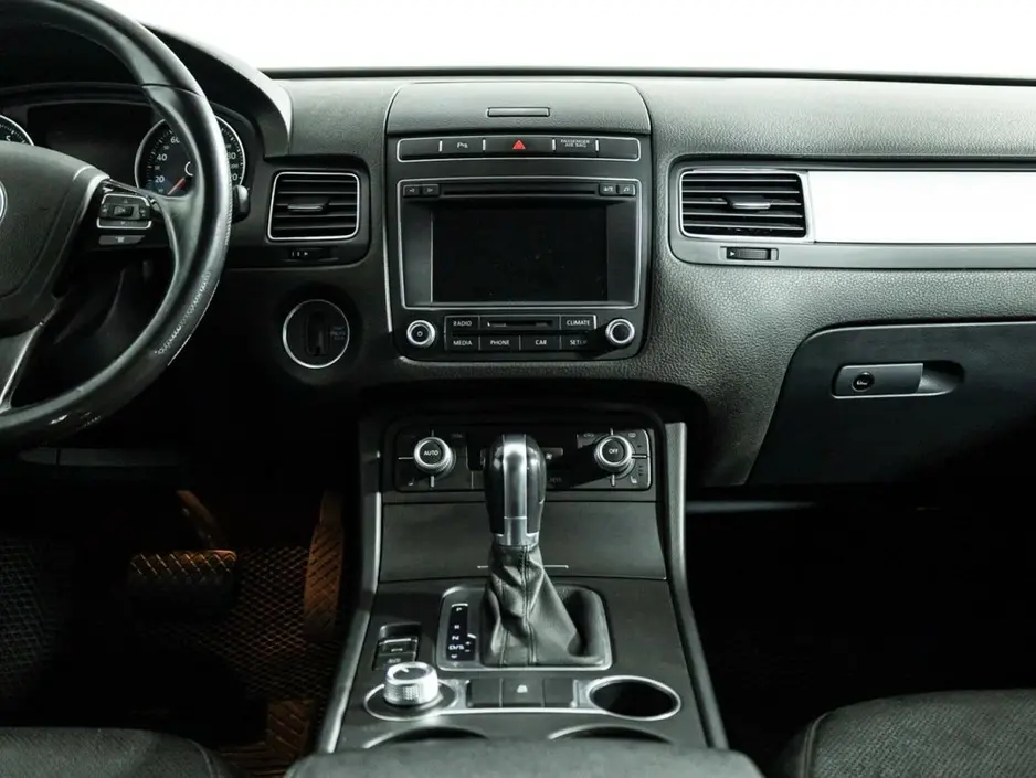 Volkswagen Touareg, 2014 г.