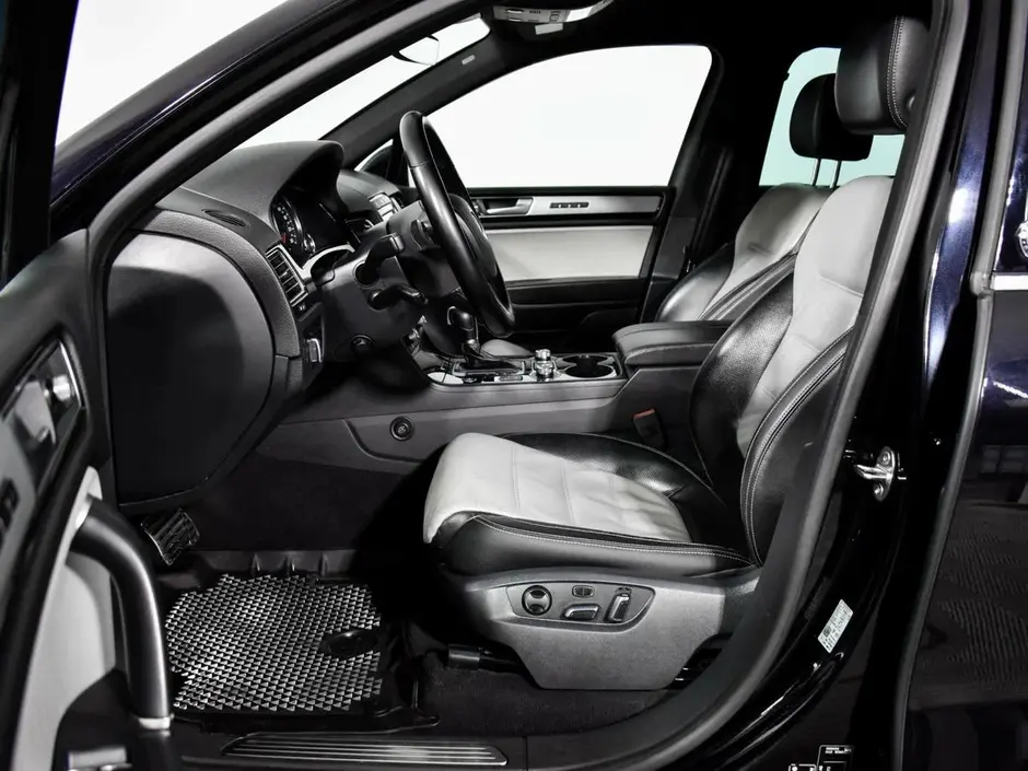 Volkswagen Touareg, 2014 г.