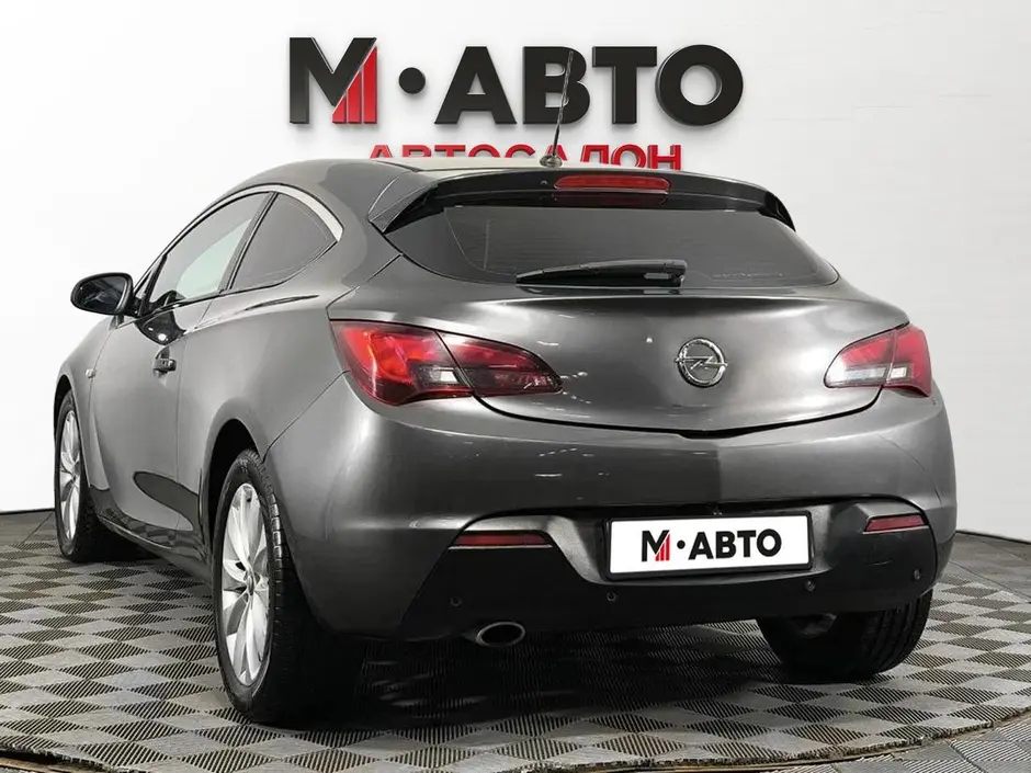 Opel Astra, 2012 г.