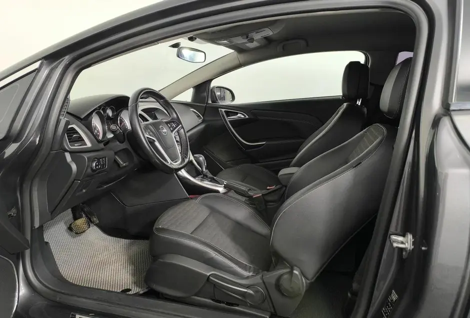 Opel Astra, 2012 г.