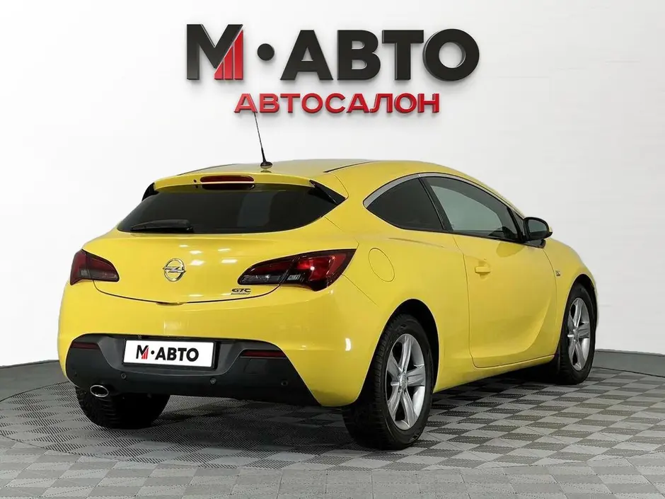 Opel Astra, 2012 г.