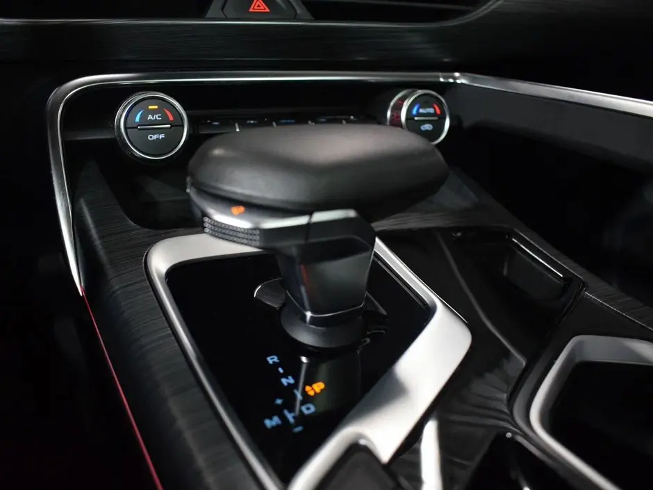 Geely Tugella, 2022 г.