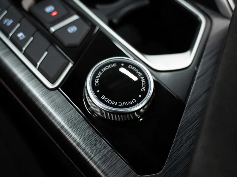 Geely Tugella, 2022 г.