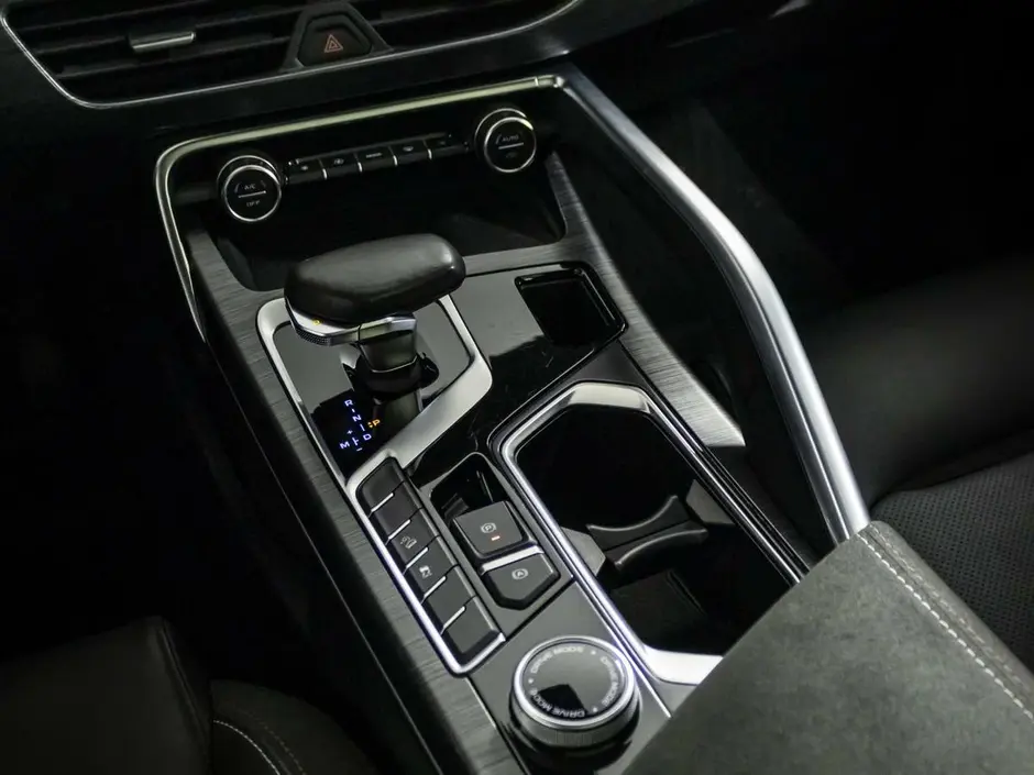 Geely Tugella, 2022 г.