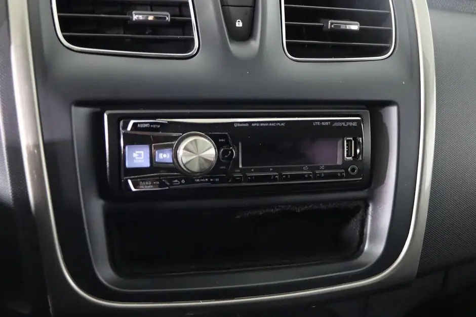 Renault Logan, 2017 г.